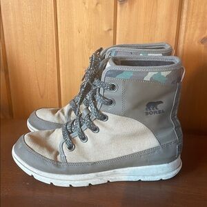Sorel Tan and Gray Boots with Camo Detail